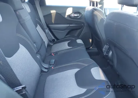 2014 Jeep Cherokee Latitude z USA, uszkodzony, nr VIN 1C4PJMCS0EW291734